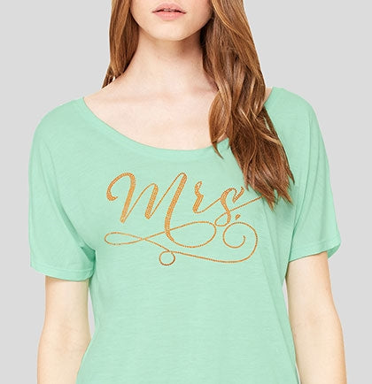 Mrs. Modern Gold Flowy Tee: Mint •